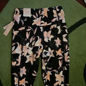 Brand new Victoria’s Secret floral leggings